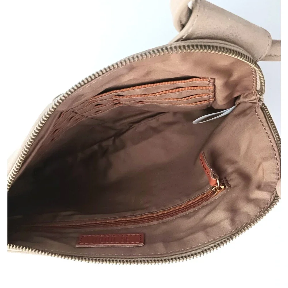HOBO Sable Wristlet Bag Irish Cream Tan Leather Circle Handle 10X6